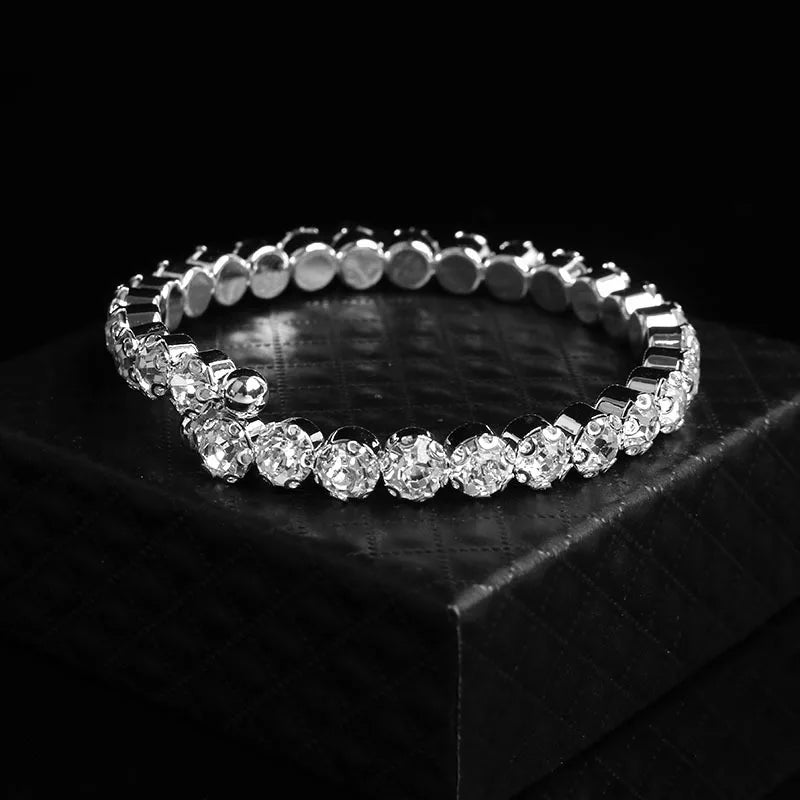 Conjunto Real Elegance – Colar & Brincos de Luxo