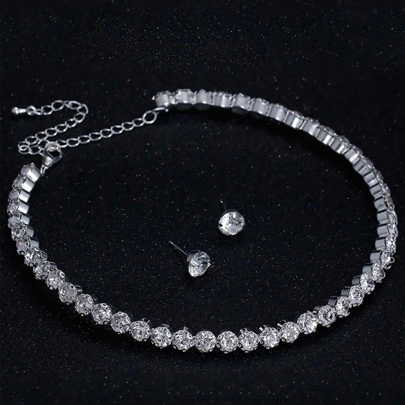 Conjunto Real Elegance – Colar & Brincos de Luxo